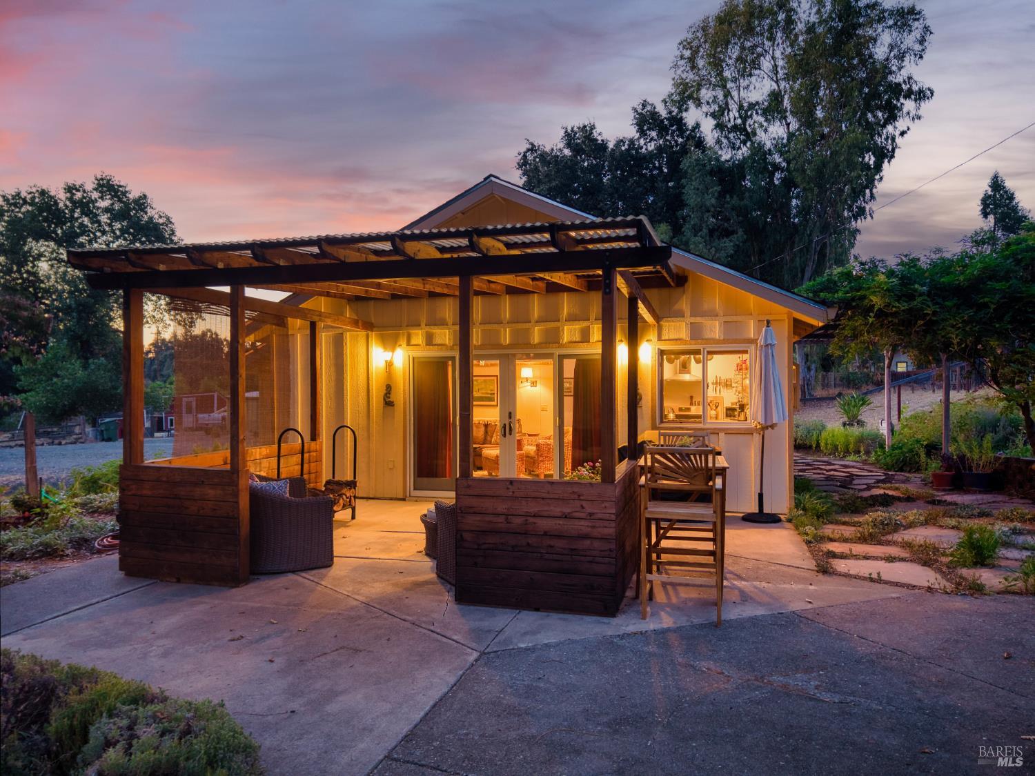 6733 Live Oak Drive Kelseyville CA 95451