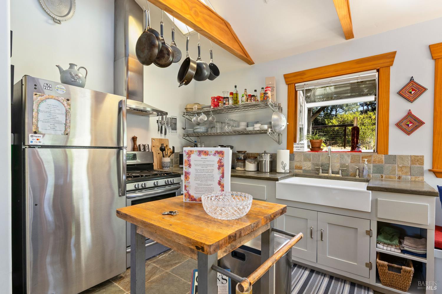 6733 Live Oak Drive Kelseyville CA 95451