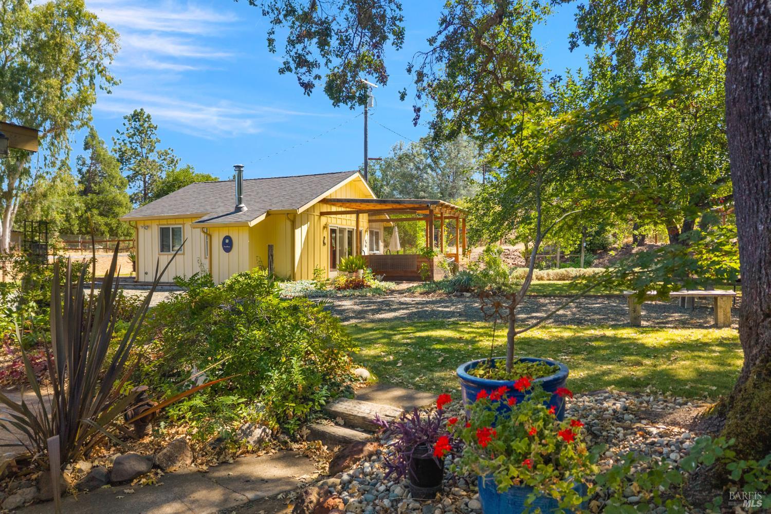 6733 Live Oak Drive Kelseyville CA 95451