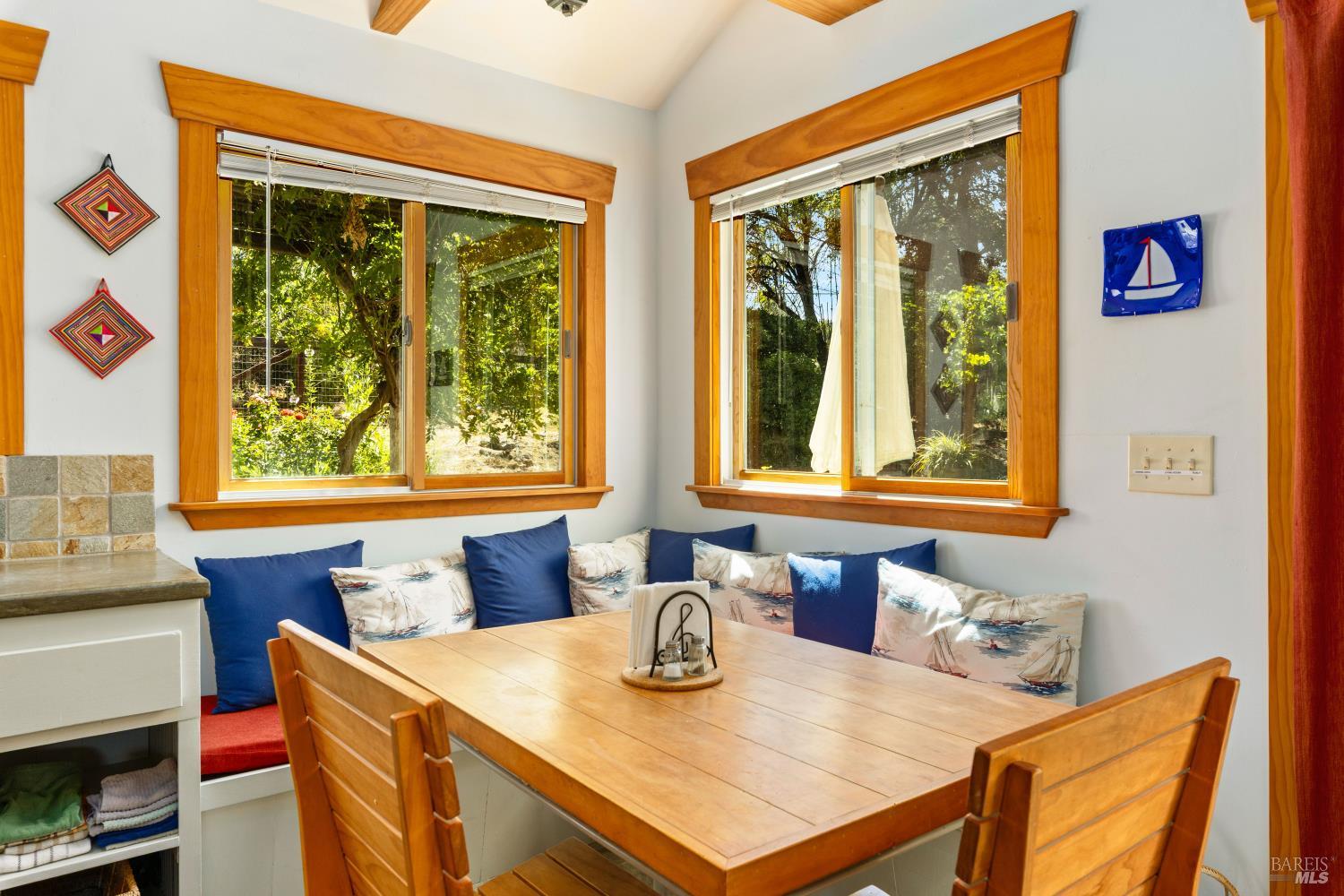6733 Live Oak Drive Kelseyville CA 95451
