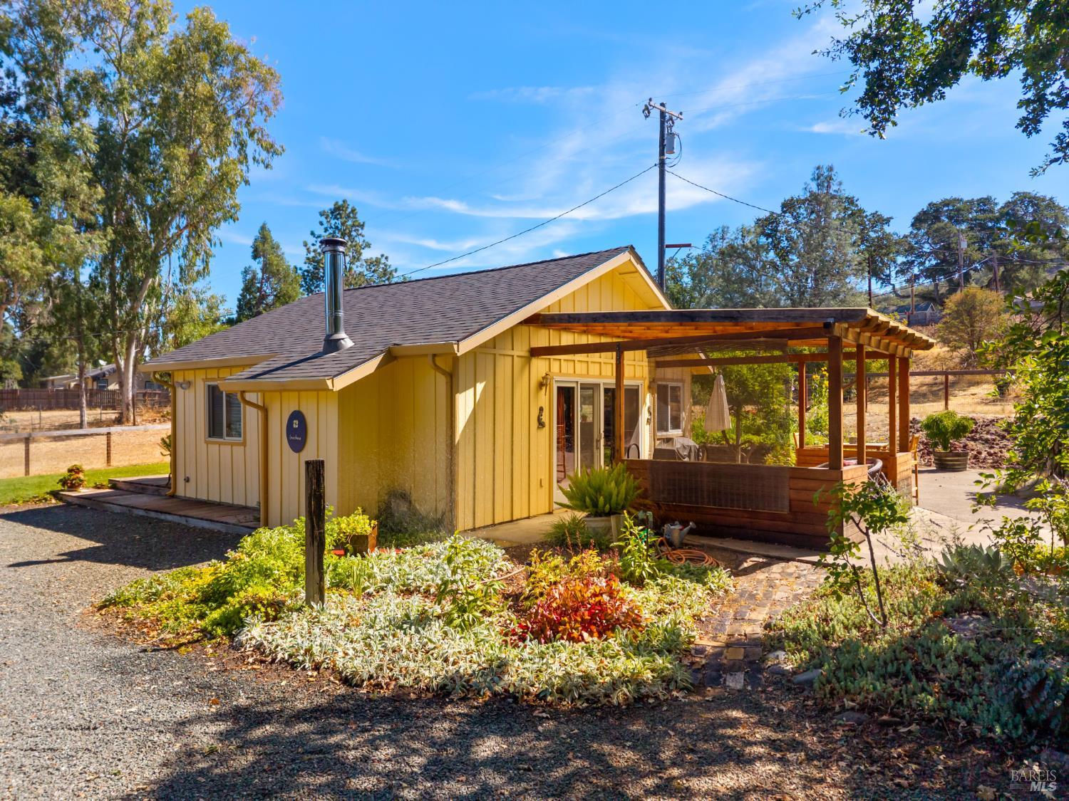 6733 Live Oak Drive Kelseyville CA 95451