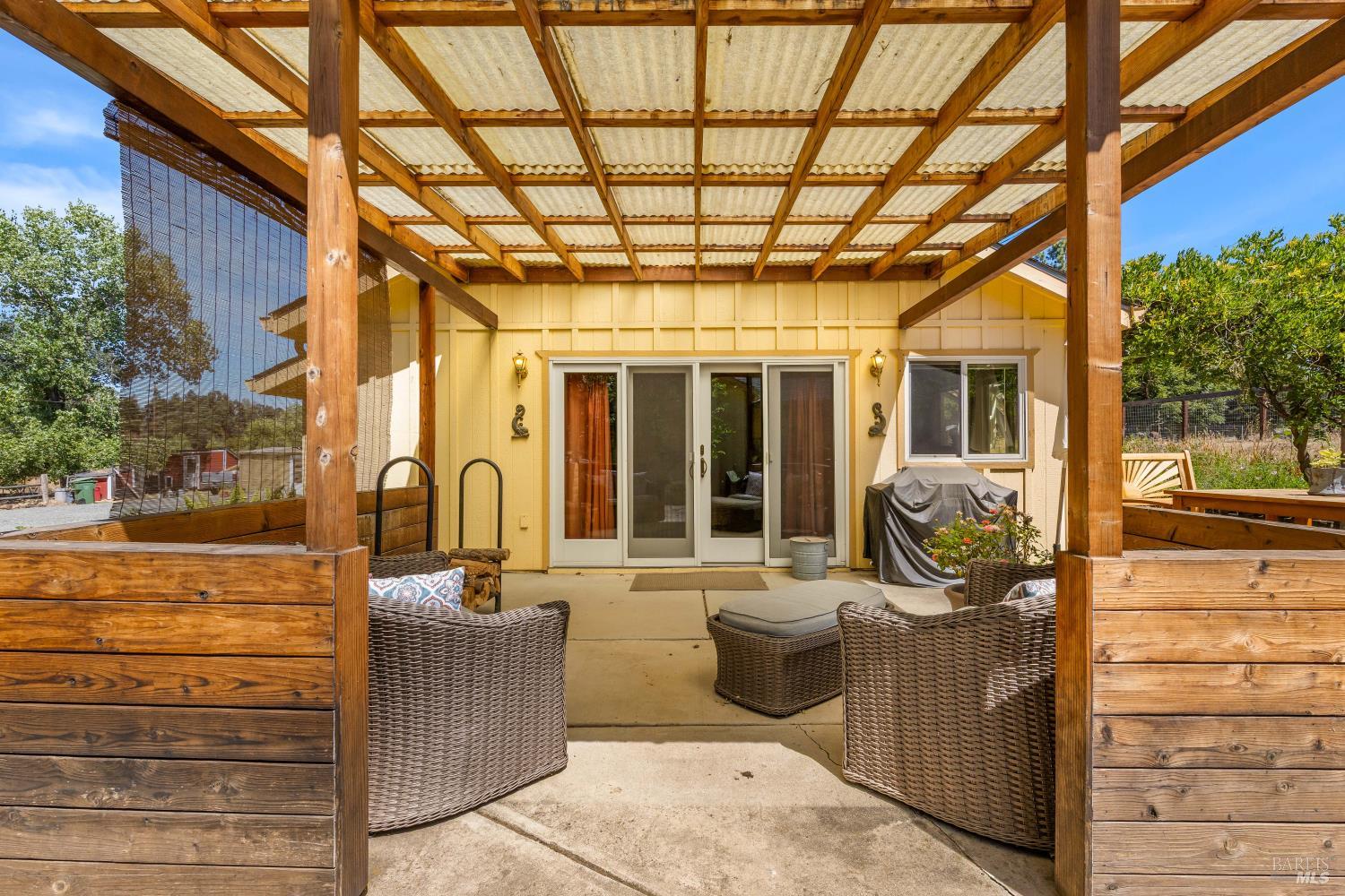6733 Live Oak Drive Kelseyville CA 95451
