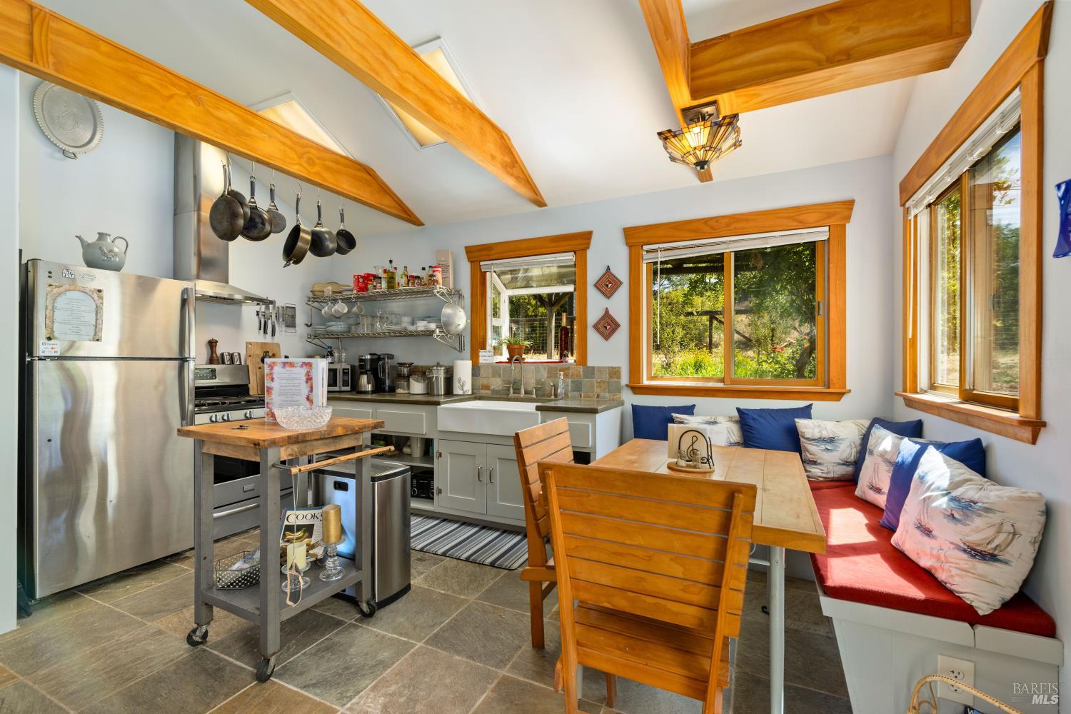 6733 Live Oak Drive Kelseyville CA 95451