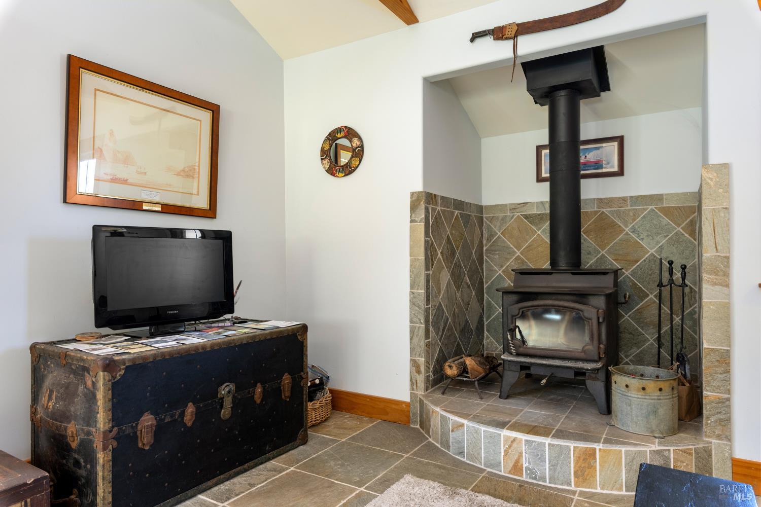 6733 Live Oak Drive Kelseyville CA 95451