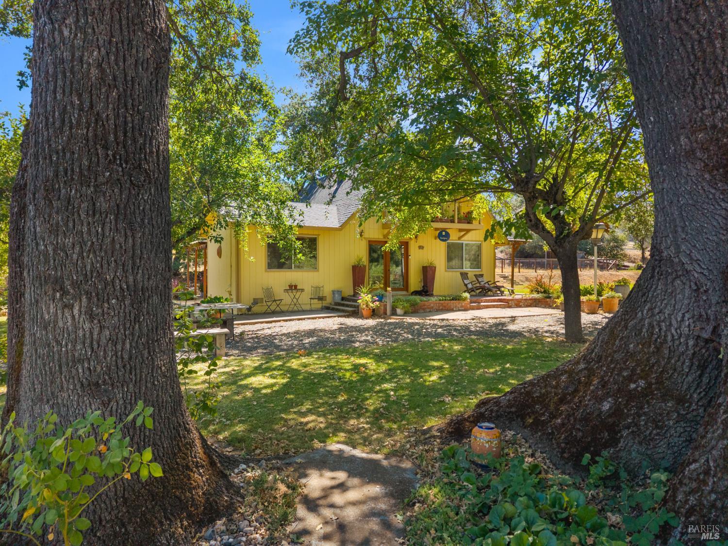 6733 Live Oak Drive Kelseyville CA 95451