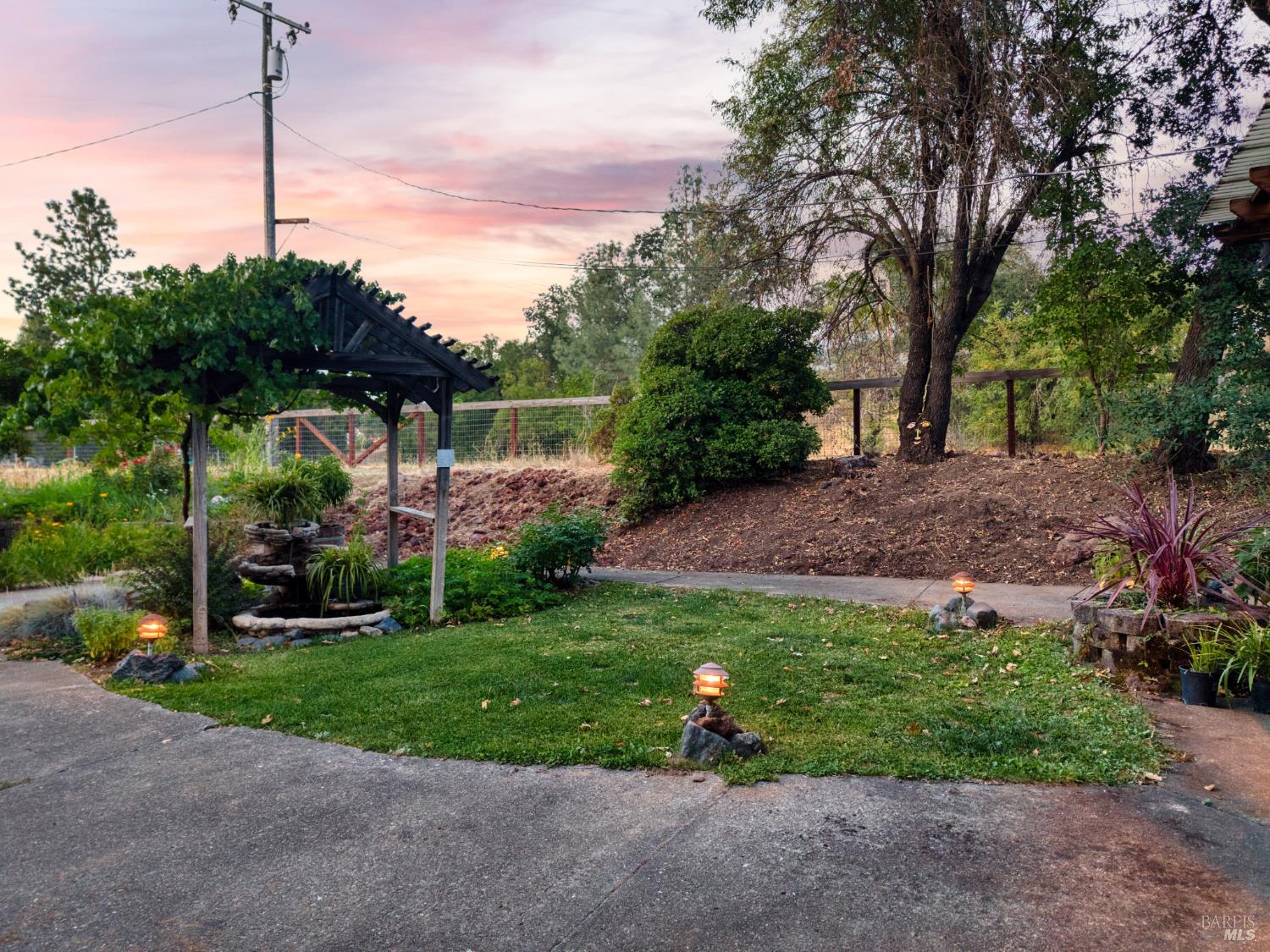 6733 Live Oak Drive Kelseyville CA 95451