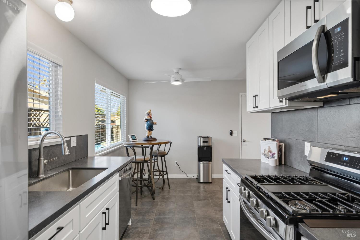 7387 Barbi Lane Rohnert Park CA 94928