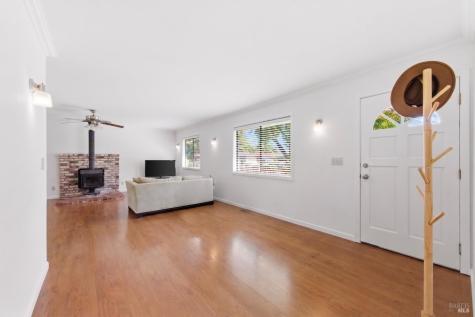 486 Landsdown Circle Rohnert Park CA 94928