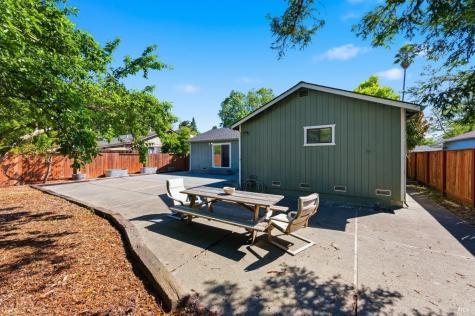 486 Landsdown Circle Rohnert Park CA 94928