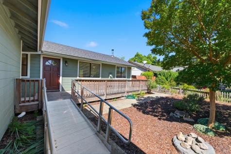 486 Landsdown Circle Rohnert Park CA 94928