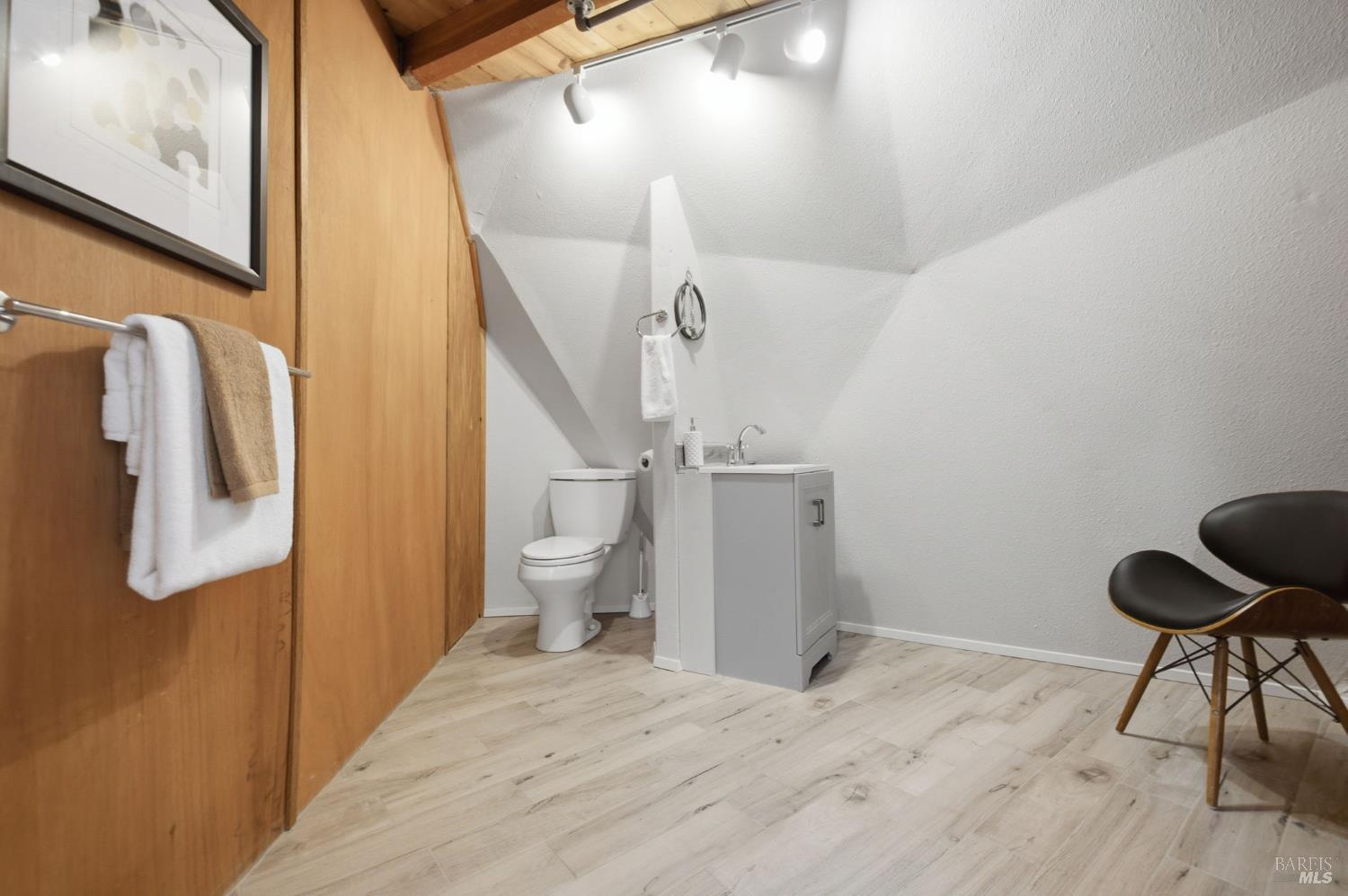 9085 Middle Terrace Monte Rio CA 95462