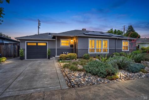 2613 Village Side Drive Santa Rosa CA 95405
