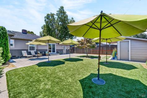 2613 Village Side Drive Santa Rosa CA 95405