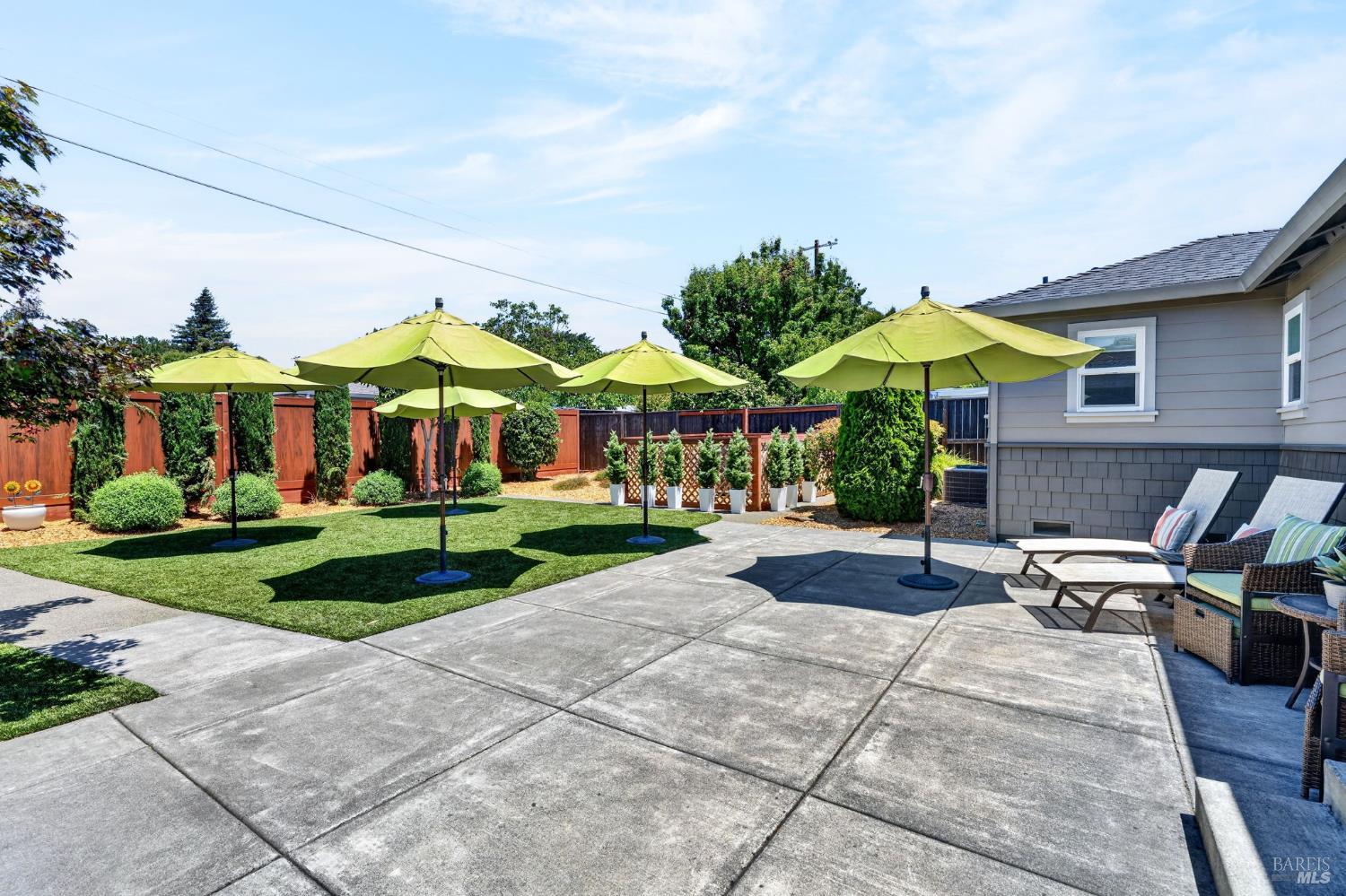2613 Village Side Drive Santa Rosa CA 95405