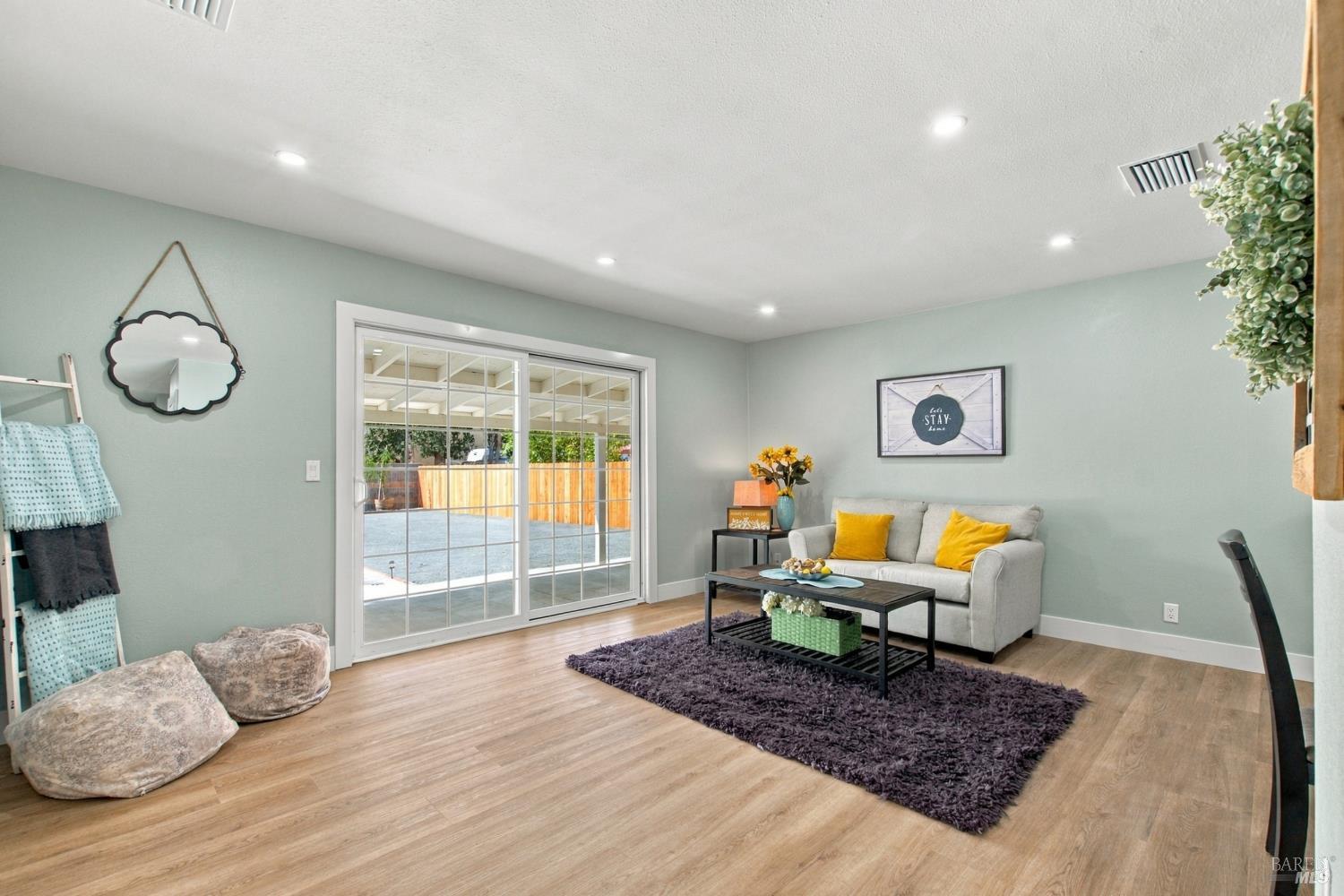 405 Priddy Drive Dixon CA 95620