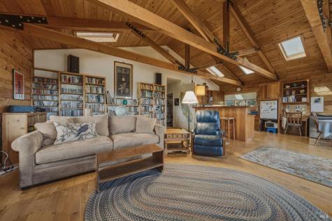 12300 Skaggs Road Geyserville CA 95441