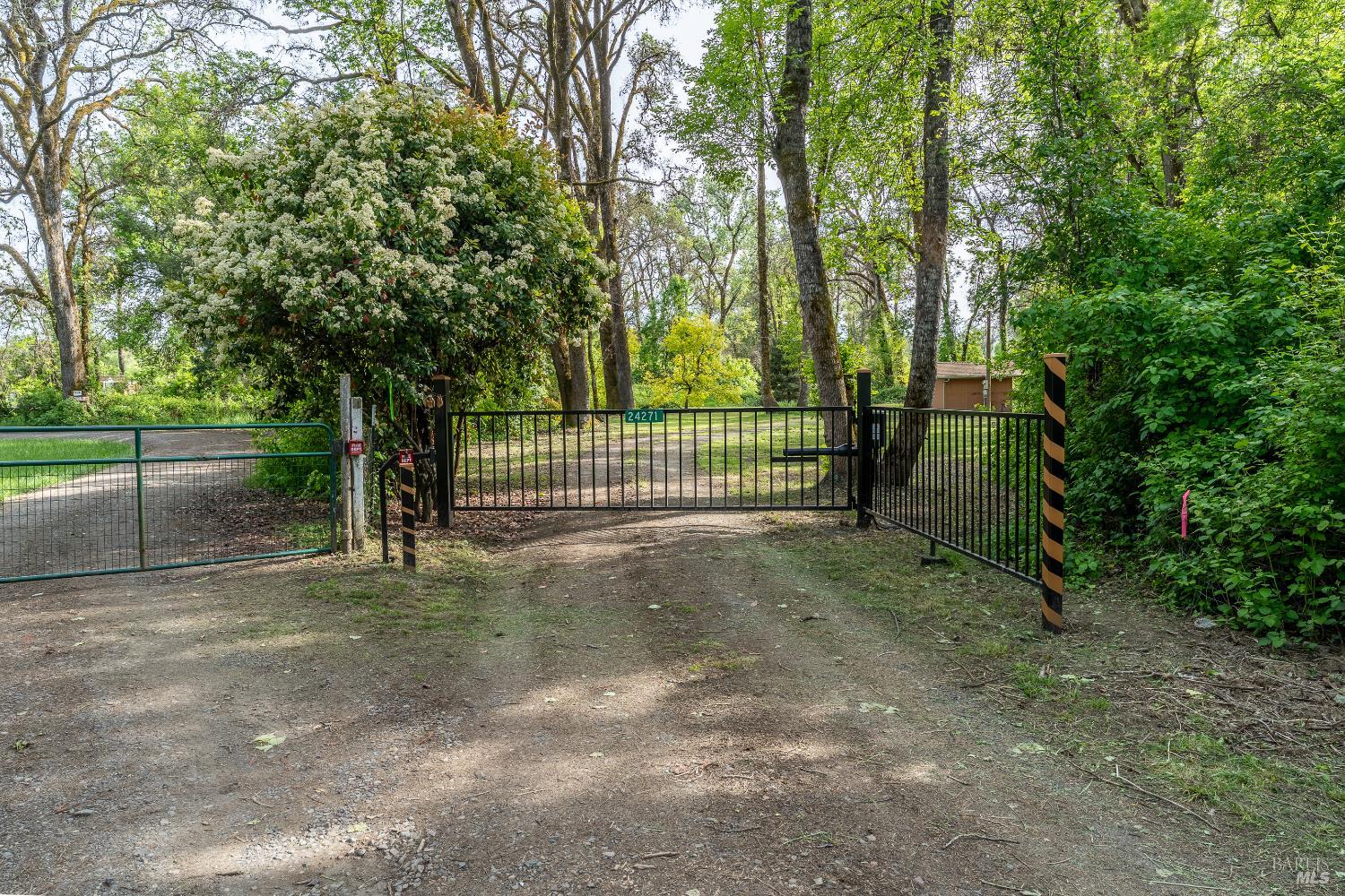 24271 Shady Lane Covelo CA 95428