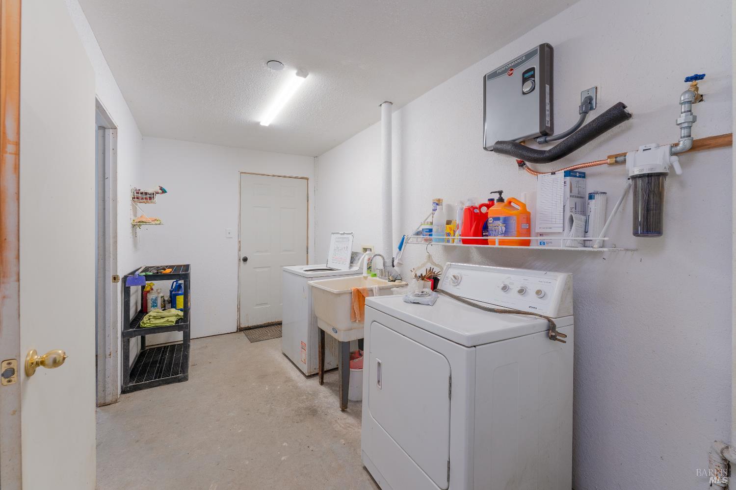 24271 Shady Lane Covelo CA 95428