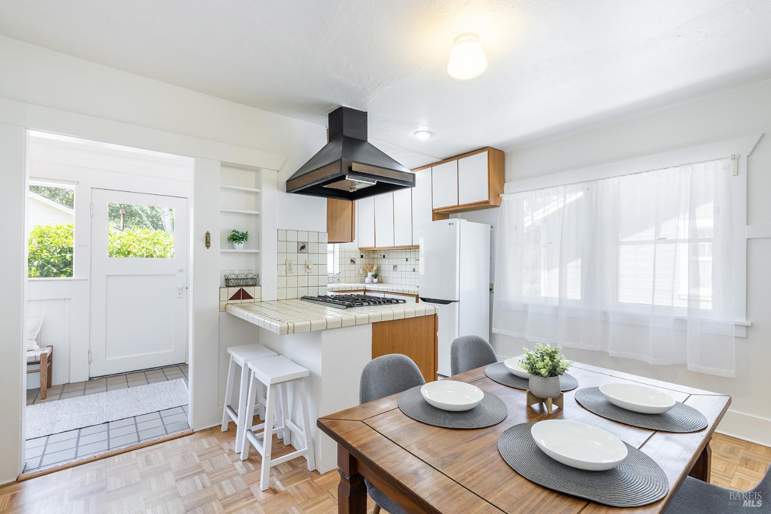 1006 F Street Petaluma CA 94952