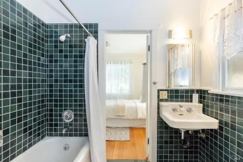 1006 F Street Petaluma CA 94952