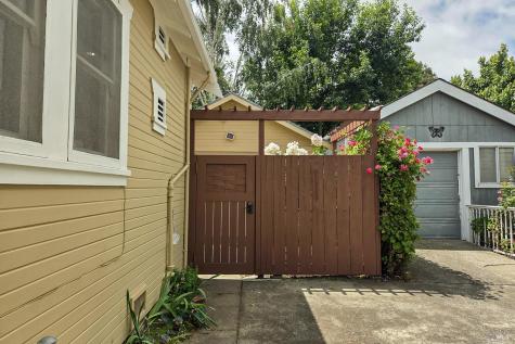 1006 F Street Petaluma CA 94952