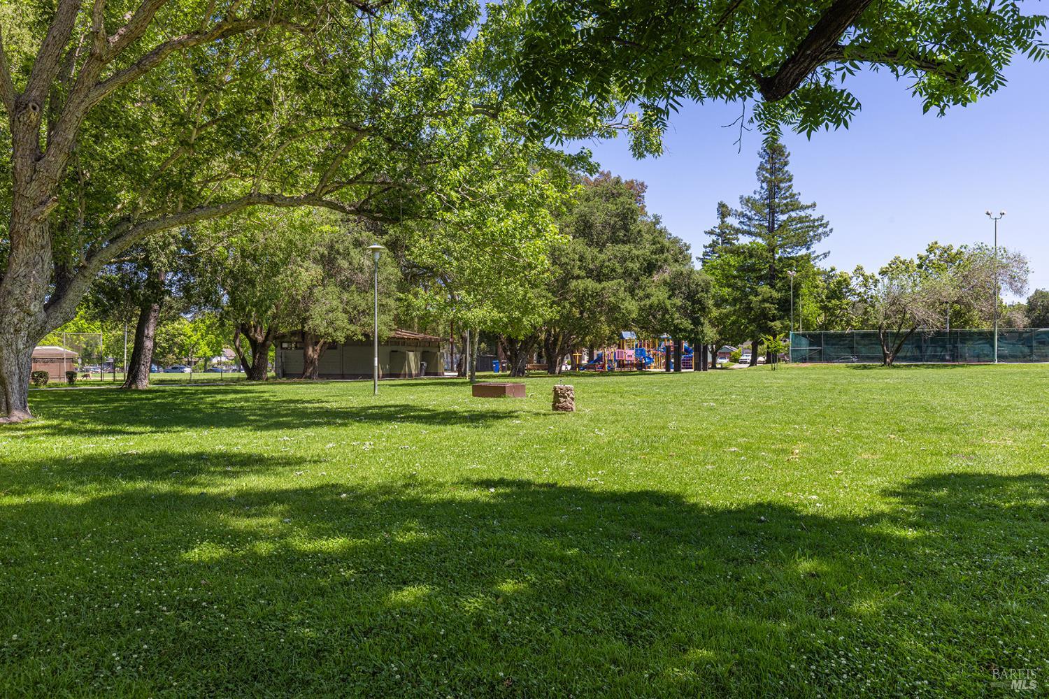 1006 F Street Petaluma CA 94952