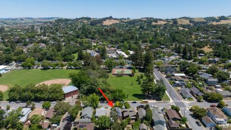 1006 F Street Petaluma CA 94952