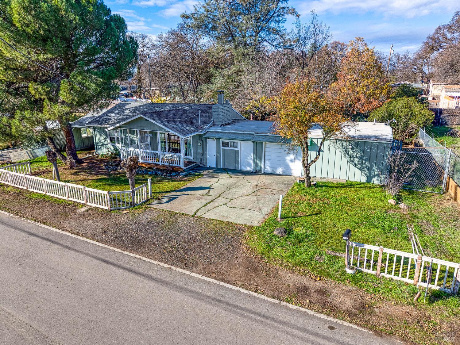 3995 Mullen Avenue Clearlake CA 95422