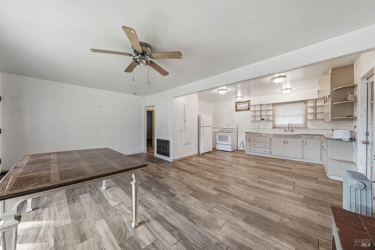3995 Mullen Avenue Clearlake CA 95422