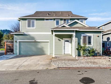 36 W Brookside Drive Cloverdale CA 95425