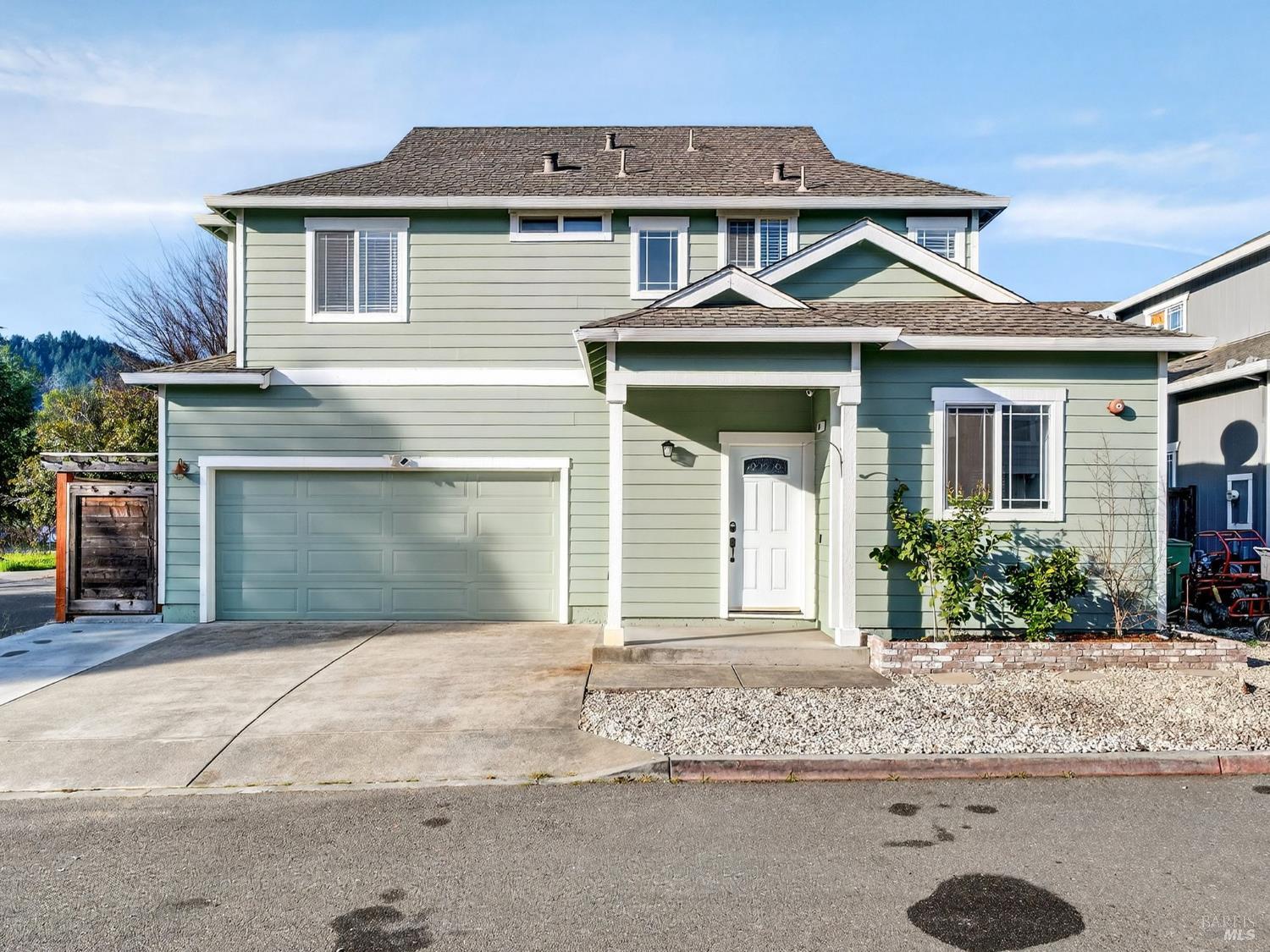 36 W Brookside Drive Cloverdale CA 95425