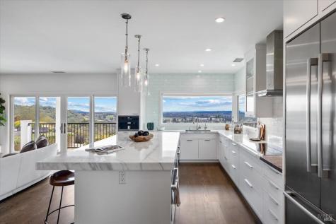 775 Benjamin Way Healdsburg CA 95448