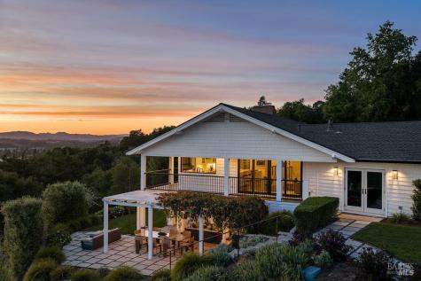 775 Benjamin Way Healdsburg CA 95448
