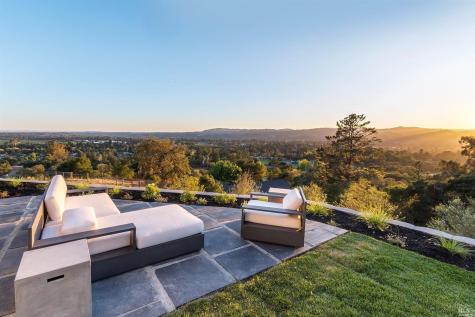 775 Benjamin Way Healdsburg CA 95448