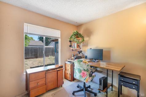 1551 W 3rd Street Santa Rosa CA 95401