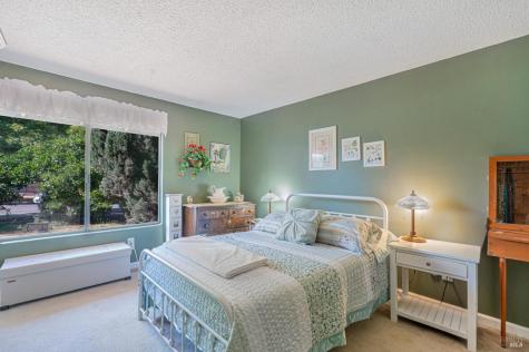 1551 W 3rd Street Santa Rosa CA 95401