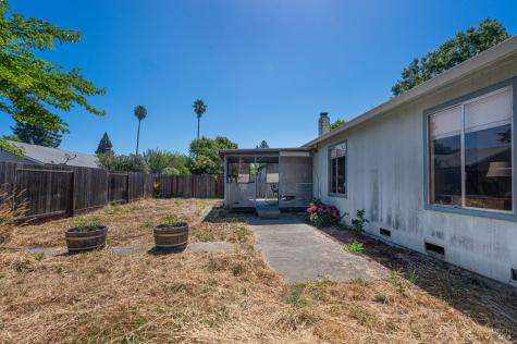 1551 W 3rd Street Santa Rosa CA 95401