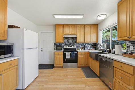 9549 Orion Drive Windsor CA 95492