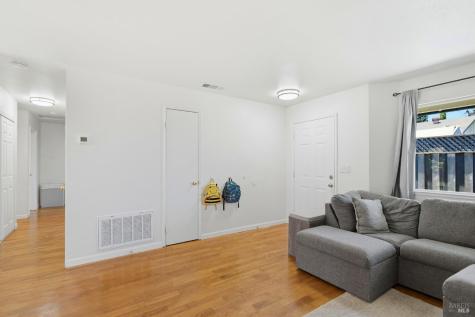 9549 Orion Drive Windsor CA 95492