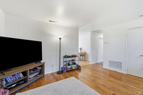 9549 Orion Drive Windsor CA 95492
