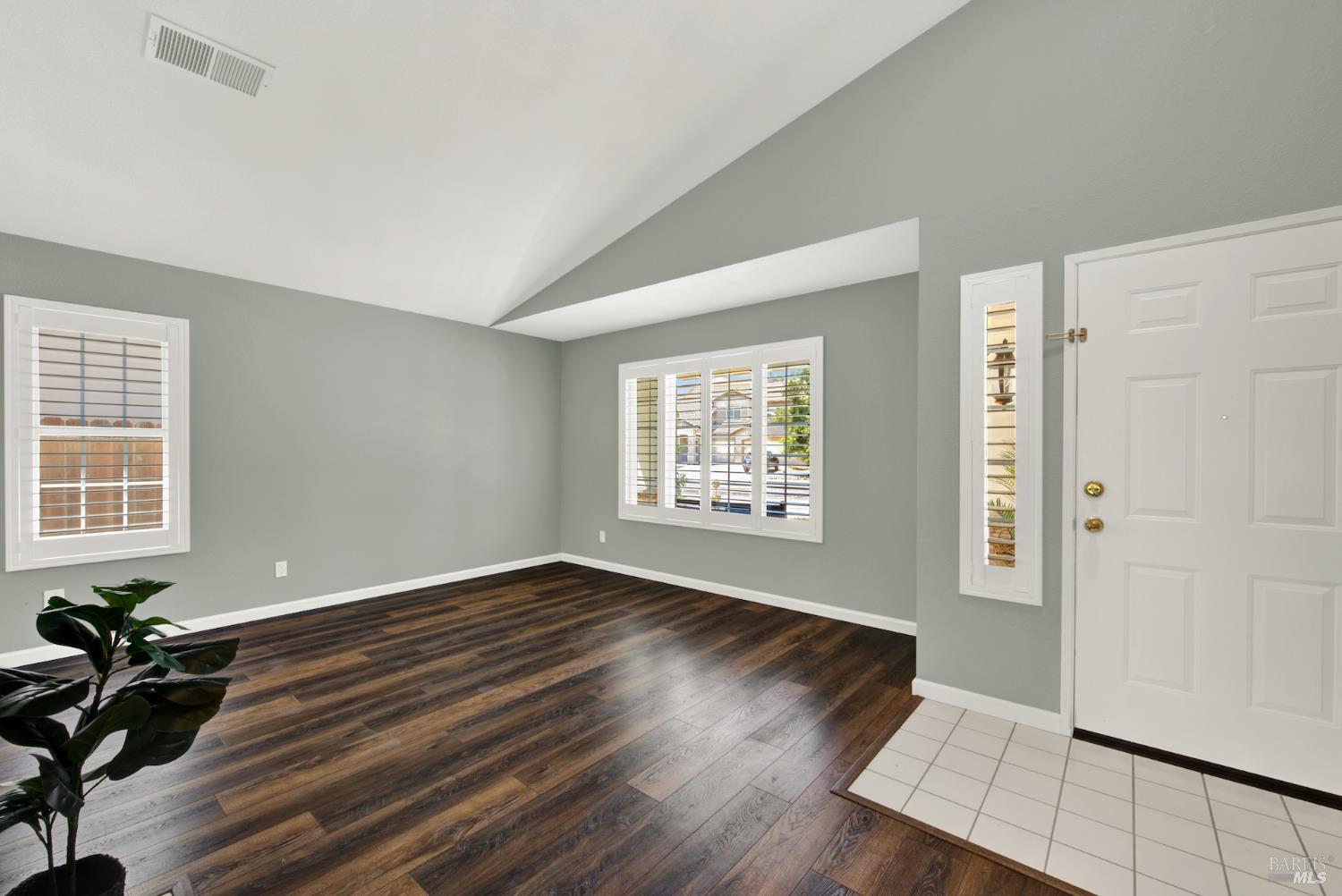 560 Evans Road Dixon CA 95620