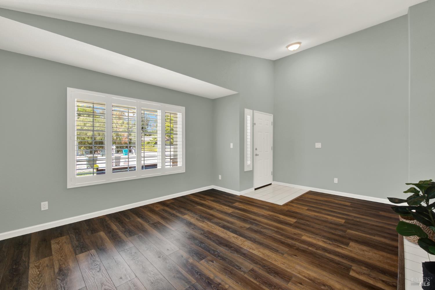 560 Evans Road Dixon CA 95620