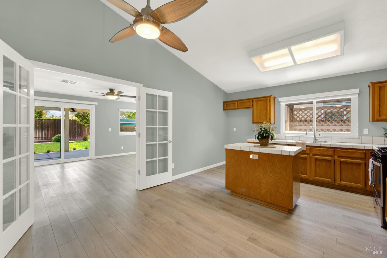 560 Evans Road Dixon CA 95620