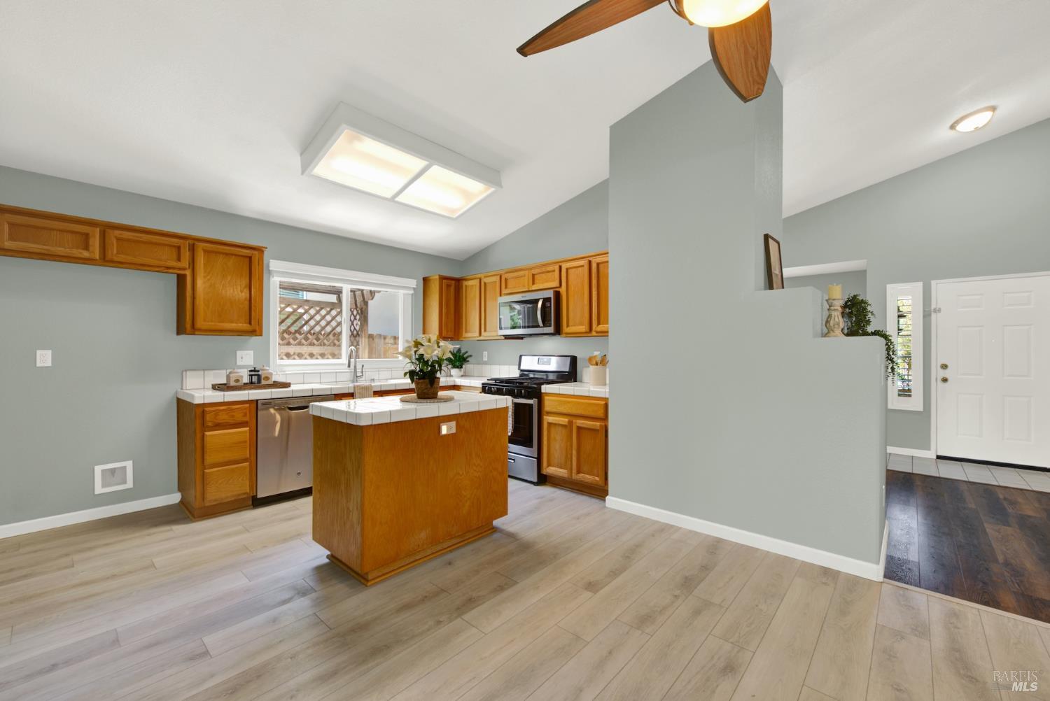 560 Evans Road Dixon CA 95620