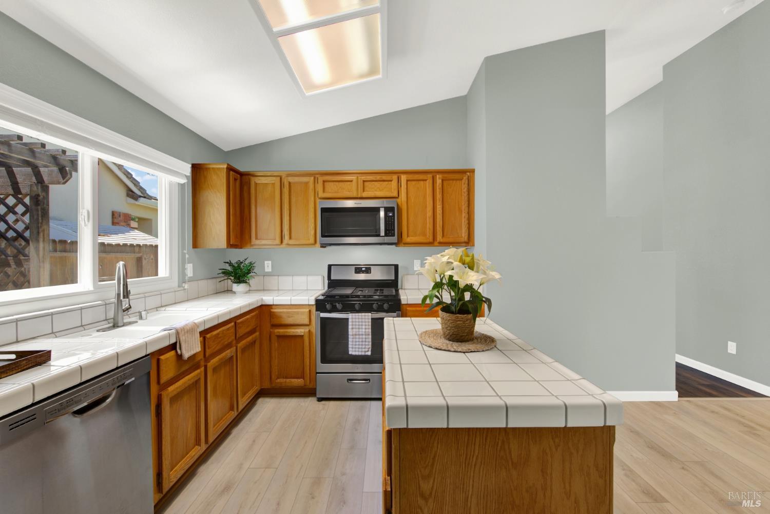 560 Evans Road Dixon CA 95620