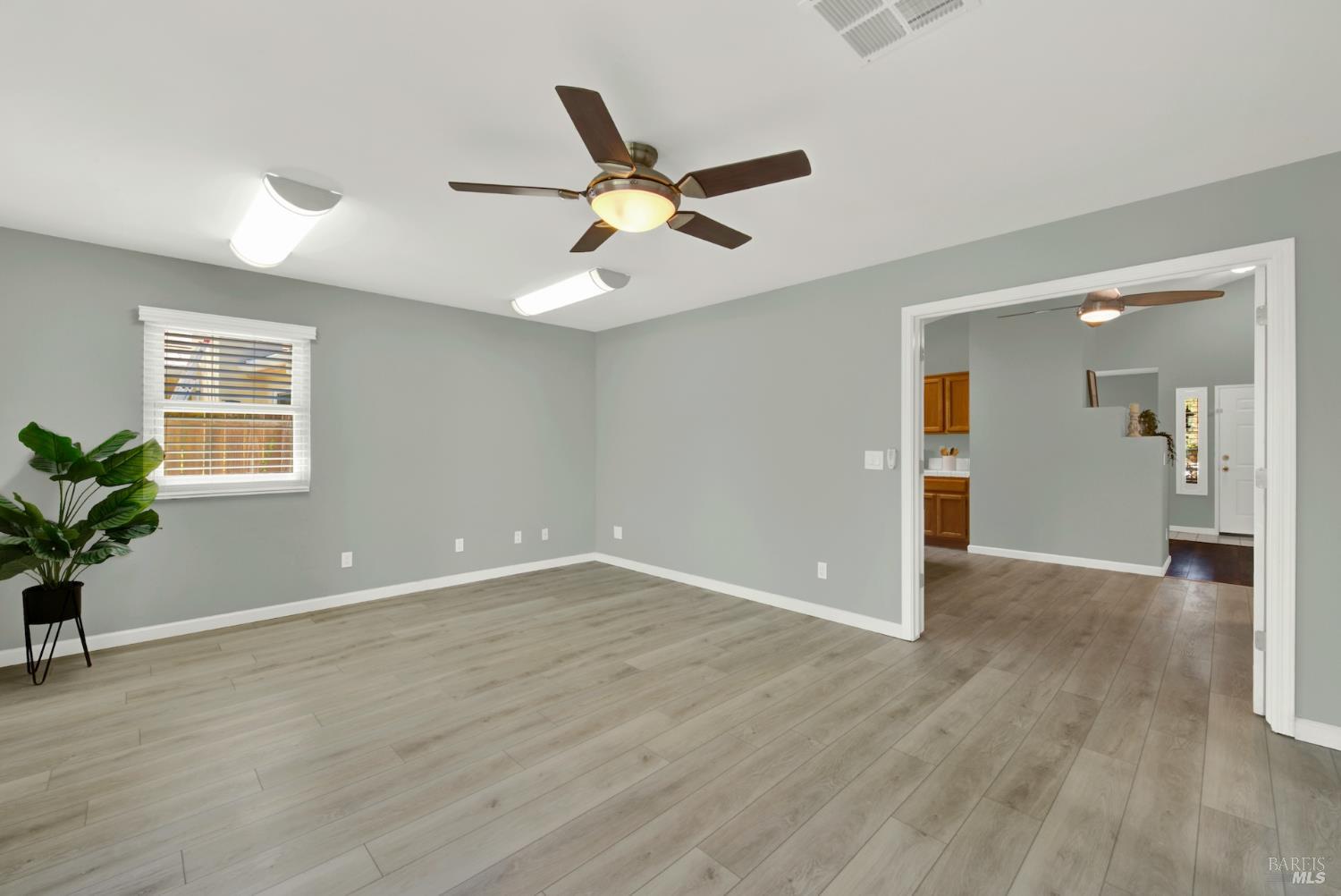 560 Evans Road Dixon CA 95620