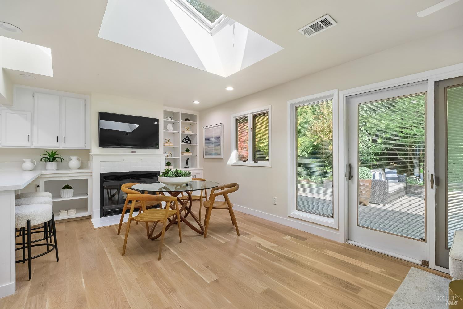 254 Mountain View Avenue San Rafael CA 94901