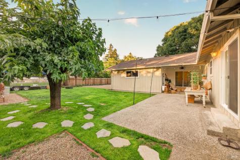 749 Grove Street Sonoma CA 95476