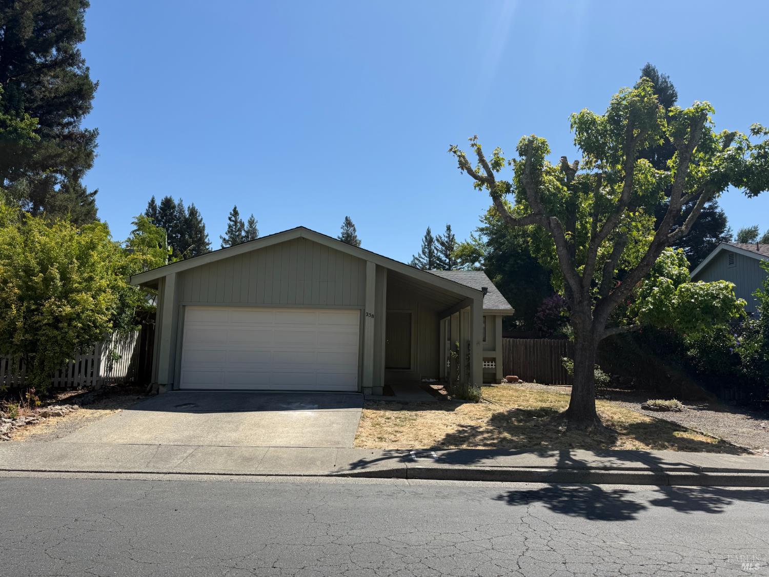 238 Hummingbird Court Healdsburg CA 95448