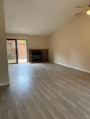 238 Hummingbird Court Healdsburg CA 95448
